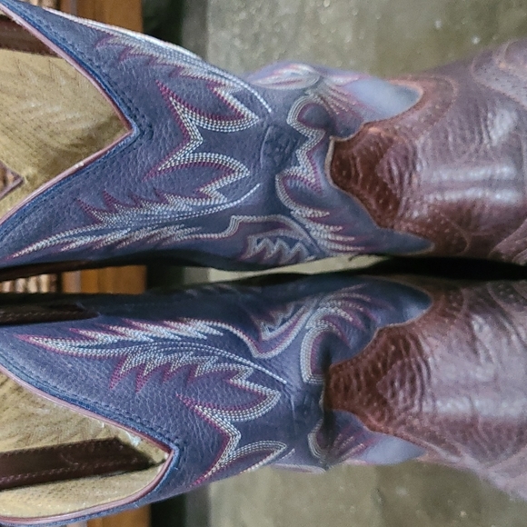 Ariat Boots - Picture 4 of 12